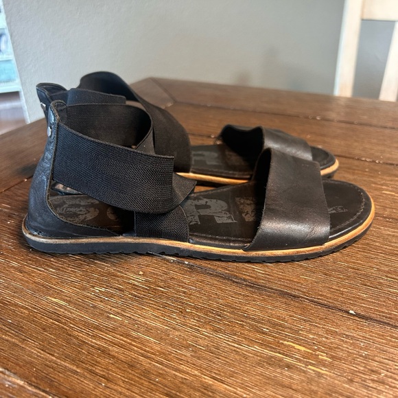 Sorel Ella leather stretch straps gladiator sandals size 7.5 - Picture 3 of 8